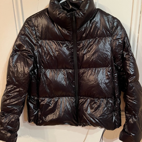 Uniqlo Jackets & Blazers - Uniqlo Shiny Black Puffer Jacket